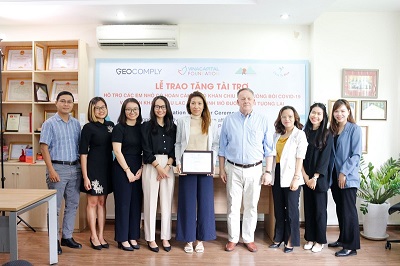 GeoComply sẻ chia những khó khăn với trẻ em bị ảnh hưởng do Covid và nữ sinh dân tộc thiểu số