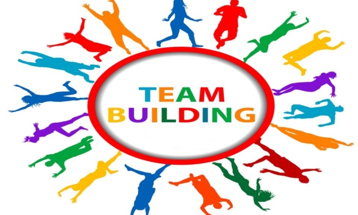 Tôi ghét team building, gần 50 tuổi vẫn phải chơi trò nhí nhố như trẻ con